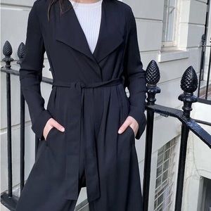 Aritzia Babaton Flowy Trench Jacket